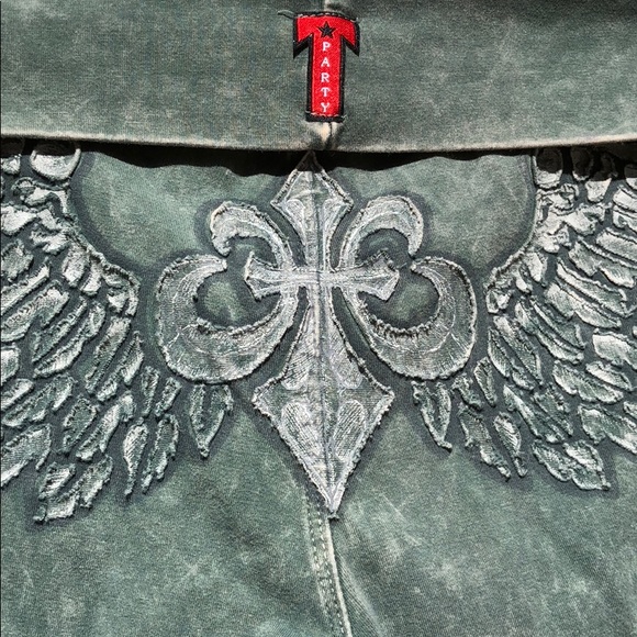 T Party Fashion Pants - Green Angel Wing & Fleur de Lis Applique Legging
